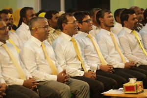 އަކްރަމް، ނަޝީދަށް: ދެން އެހެން ކަމަކާ އުޅުނިއްޔާ މާރަނގަޅުވާނެ