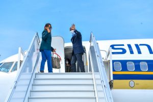 ނުރަސްމީ ދަތުރުފުޅެއްގައި ރައީސްގެ ދެކަނބަލުން، ސިންގަޕޫރަށް