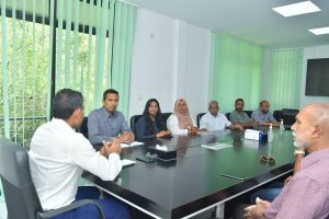 ފުވައްމުލަކުގައި ކުރިޔަށްގެންދާ މަޝްރޫޢުތަކާއި ގުޅޭގޮތުން މަޝްވަރާކޮށްފި