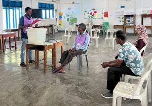 ނޭކުރެންދޫ އަންހެނުންގެ ކޮމިޓީގެ އިންތިޚާބުގެ ވޯޓުލުން ފެށިގެން ކުރިއަށްދަނީ