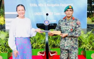 ޖަޕާނު ސަރުކާރުން ކޯސްޓްގާޑަށް 2 ރިބް ހަދިޔާކޮށްފި