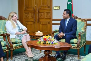 އދ.ގެ ރެޒިޑެންޓް ކޯޑިނޭޓަރ ނައިބްރައީސް އަރިހަށް އިޙްތިރާމްގެ ޒިޔާރަތް ކުރައްވައިފި