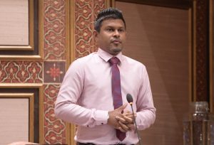 ޑީސެލް ހުސްވެ، މަސްވެރިންނަށް މަހަށް ނުފުރިފައިވާ މައްސަލަ ބޭރުކޮށްލައިފި