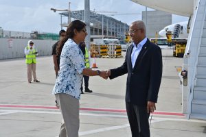 ޔޫއޭއީއަށް ކުރެއްވި ދަތުރުފުޅު ނިންމަވާލައްވާ ރައީސް ރާއްޖެ ވަޑައިގެންފި