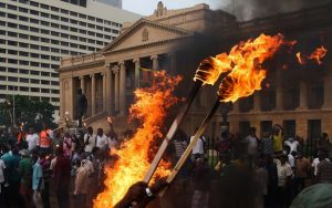 ލަންކާގައި ކުއްލި ނުރައްކަލުގެ ހާލަތު އިއުލާންކޮށްފި