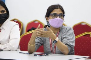 ބްރޯޑްކޮމްގެ އެވޯޑަށް ކުރިމަތިލުމަށް ހުޅުވާލައިފި