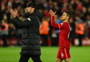 ޓޮޓެންހަމް އަތުން އެއްވަރުވެ، ލީގު ހޯދުމަށް ލިވަޕޫލަށް އުނދަގޫ ހާލަތެއް