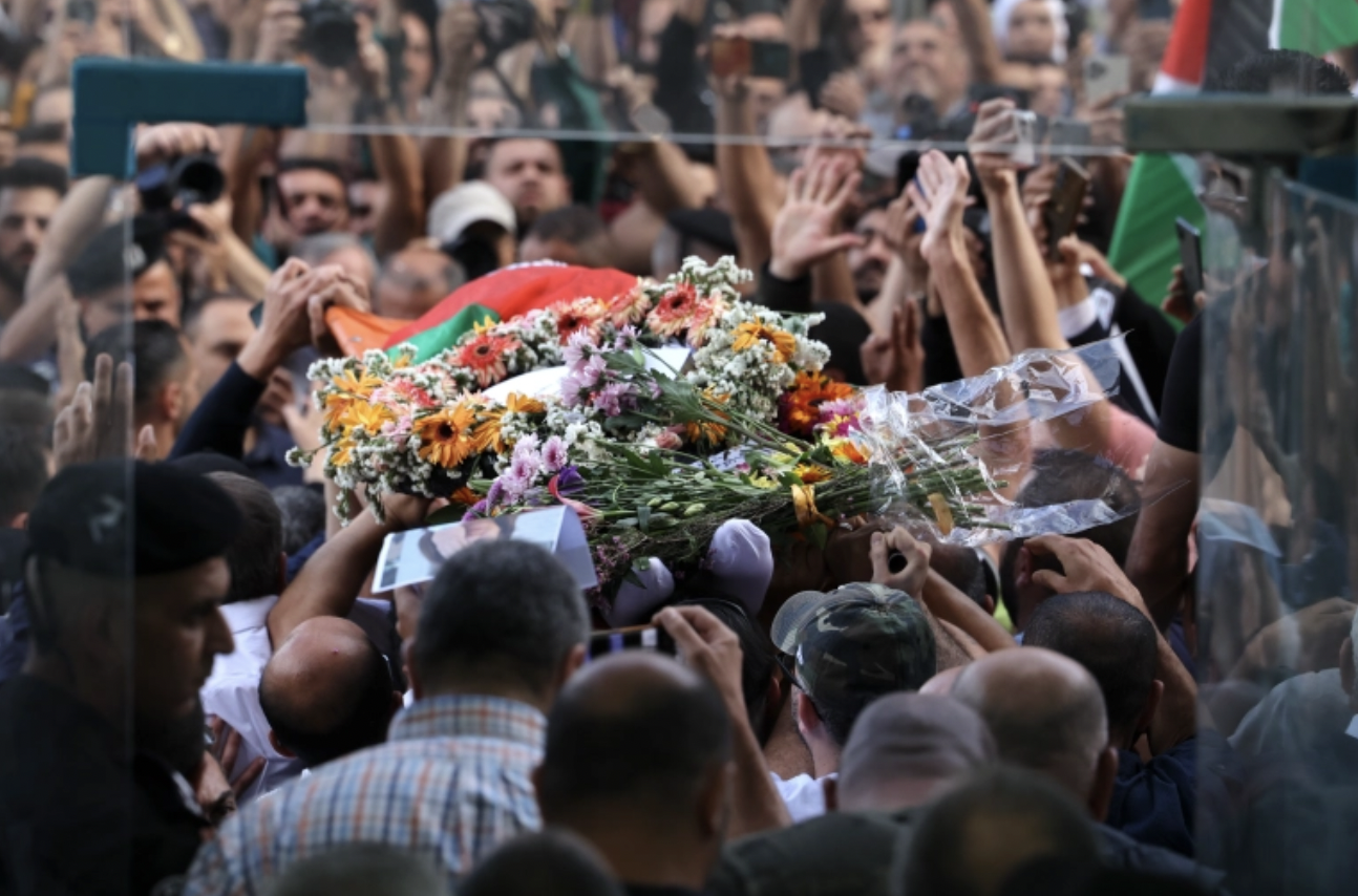 އިސްރާއީލު ސިފައިން މަރާލި ނޫސްވެރިޔާގެ ޖަނާޒާ ފަލަސްތީނުގައި ރަސްމީ އިއްޒަތުގައި ބޭއްވުމަށް ހަމަޖައްސައިފި