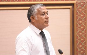 މާލޭގެ ރައްޔިތުންގެ އިޚުސާސްތައް އެނގޭ، ބޯހިޔާ ވަހިކަމަށް ހައްލު އަންނާނެ: އަސްލަމް