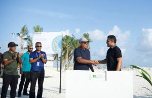 ޕިކްނިކް އައިލެންޑްގައި އެޗްޑީސީން އަޅާ އިމާރާތްތަކުގެ ބިންގާ އަޅައިފި