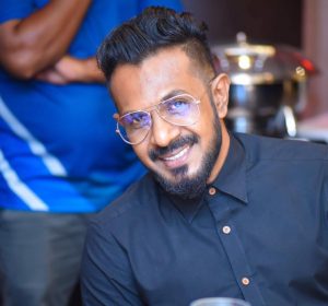 މިސަރުކާރުގެ ސީނިއަރ އެގްޒެކެޓިވް ޑިރެކްޓަރ މުއާޒް މަޖިލީހުގެ ރައީސްގެ އިސްތިއުފާއަށް ގޮވާލައިފި