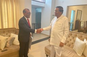 ނަޝީދު ސިރިސޭނާއާއި ބައްދަލުކޮށް، އެއް މިސްރާބަކަށް މަސައްކަތް ކުރުމަށް އެދިއްޖެ