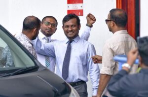 ވީޑިއޯއާއި ގުޅިގެން ނާޒިމް ފުލުހަށް ހާޒިރުކޮށް ސުވާލުކޮށްފި