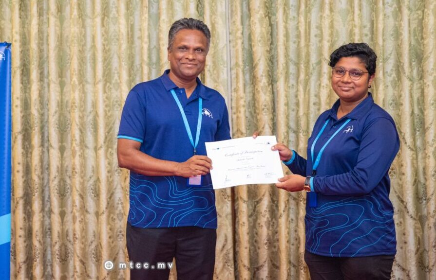 ހުނަރު ޕްރޮގުރާމު ފުރިހަމަކުރި 52 މީހަކު އެމްޓީސީސީގެ ވަޒީފާއަށް