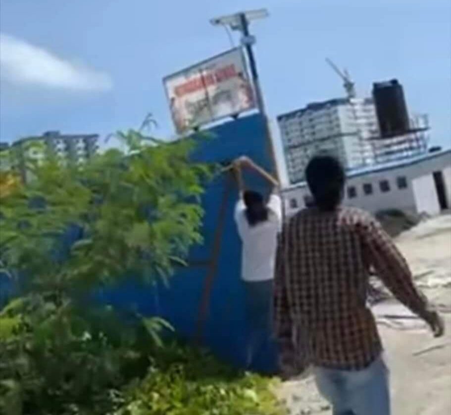 ހިންދޫންގެ ދީނީ ޝިއާރު ފާލުކުރާ ބޯޑު ހަލާކު ކޮށްލައިފި