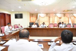 މެޖިސްޓްރޭޓުންގެ މުސާރަބޮޑުކޮށް، ކްރިމިނަލް ކޯޓުގެ ޤާޟީންނަށް އިނާއަތެއް ދޭން ފާސްކޮށްފި