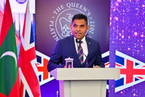 ރާއްޖެއަށް މުހިންމު ދާއިރާތަކުން އެހީތެރިކަން ފޯރުކޮށްދިނުމުގައި އިނގިރޭސިވިލާތުން ބޮޑު އަހަންމިއްޔަތުކަމެއްދޭ: ފައިޞަލް