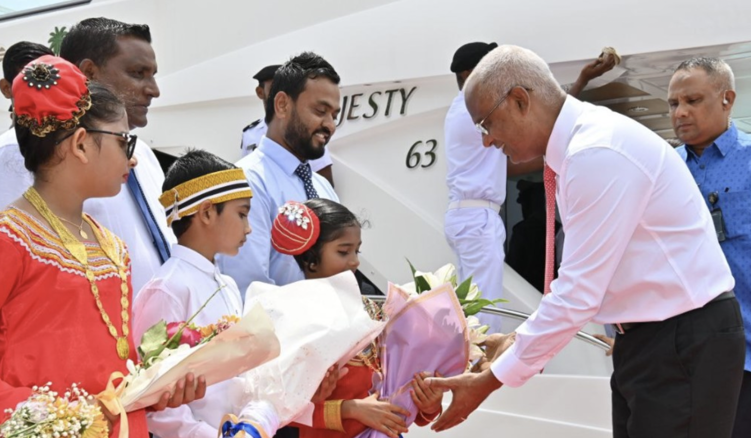 ރައީސް ސޯލިހު ނ. ހޮޅުދޫއަށް ވަޑައިގެންފި