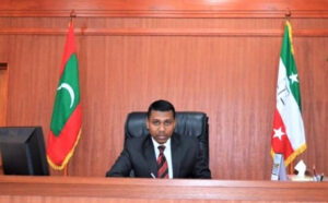 އިސް ޤާޟީ ޝަކީލަށް ތުހުމަތުކުރި ސްލޫކީ މައްސަލަ ސާބިތެއްނުވި