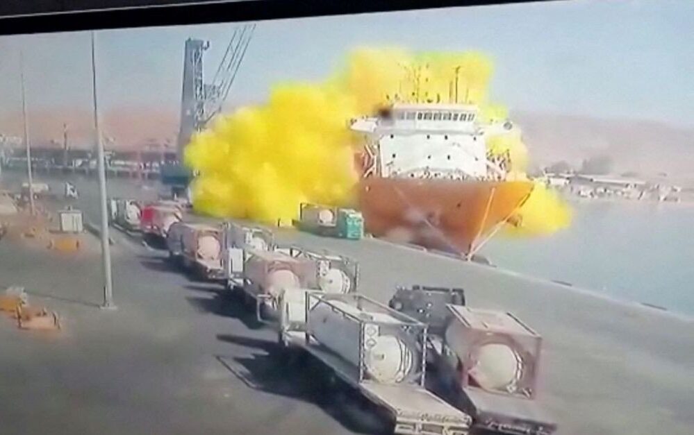 ކުލޮރިން ގޭސް ލީކުވެ ޢުރުދުންގައި 13 މީހުން މަރުވެއްޖެ