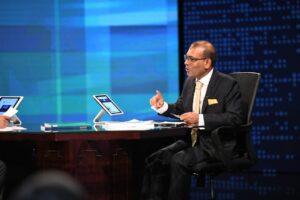 ފޮޓޯތަކުގެ ސައްޚަކަމެއް ކަށަވަރެއްނުވޭ، މެމްބަރުން ފުލުހަށް ގެންދާނަމަ އަންގަންޖެހޭނެ: ނަޝީދު