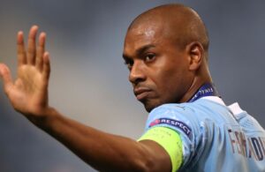 ފެނާންޑީނިއޯ އޭނާގެ ކުރީގެ ކްލަބަކަށް ބަދަލުވެއްޖެ