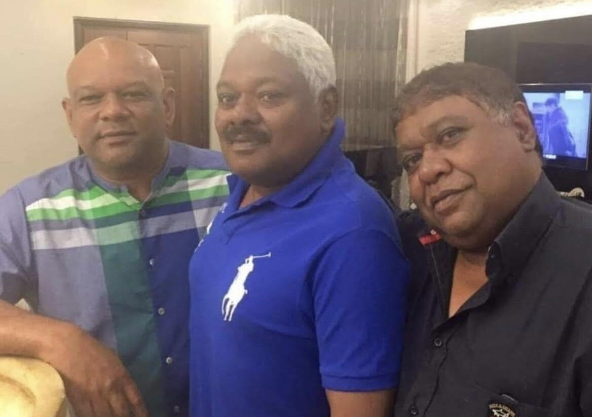 ޔުނިވާސަލްގެ އެއް ޑިރެކްޓަރު މާހިރު އަވަހާރަވެއްޖެ