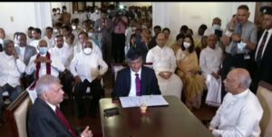 އާބިޑުވަޒީރަކު އައްޔަން ކޮށް، ސްރީ ލަންކާގެ އާ ކެބިނެޓް ހުވާ ކޮށްފި