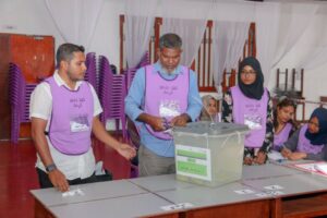 މ.ދިއްގަރާއި ތ.ގާދިއްފުށީ ކައުންސިލުގެ ބައި-އިލެކްޝަން އޯގަސްޓް 13ގައި