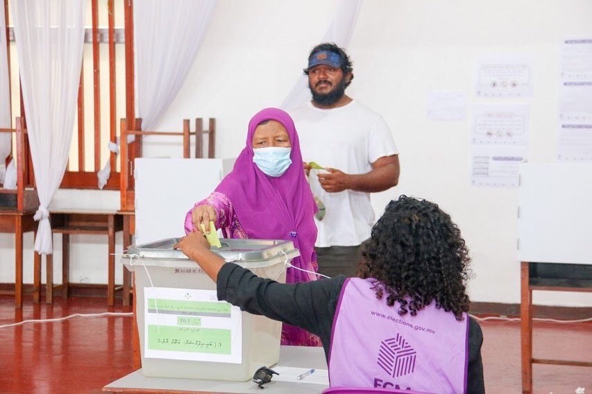 ހިތަދޫ އާއި ވަންދޫ ބައި އިލެކްޝަންގެ ވޯޓްލުން ކުރިއަށް، ތަރުހީބު ކުޑަ!