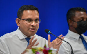 ގޮޓާބަޔަ އަށް ހިމާޔަތްދިނުގައި ސަރުކާރުން ޢަމަލުކުރިގޮތް ބެލުމަށް އެމްއެންޕީން މަޖިލީހަށް