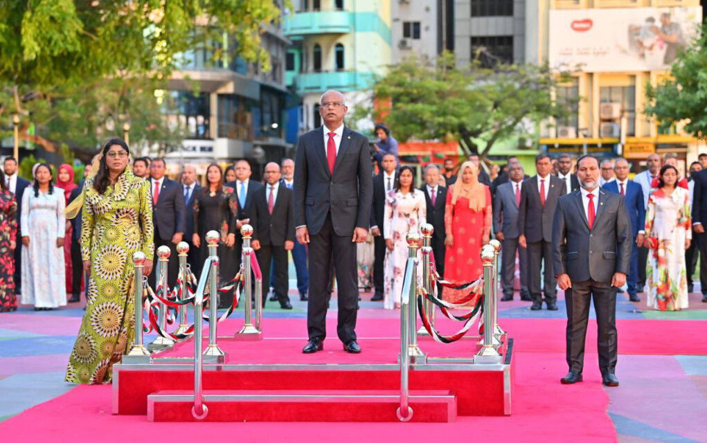 މިނިވަން ދުވަހުގެ ދިދަ ނެގުމުގެ ރަސްމިއްޔާތުގައި ރައީސް ބައިވެރިވެ ވަޑައިގެންފި