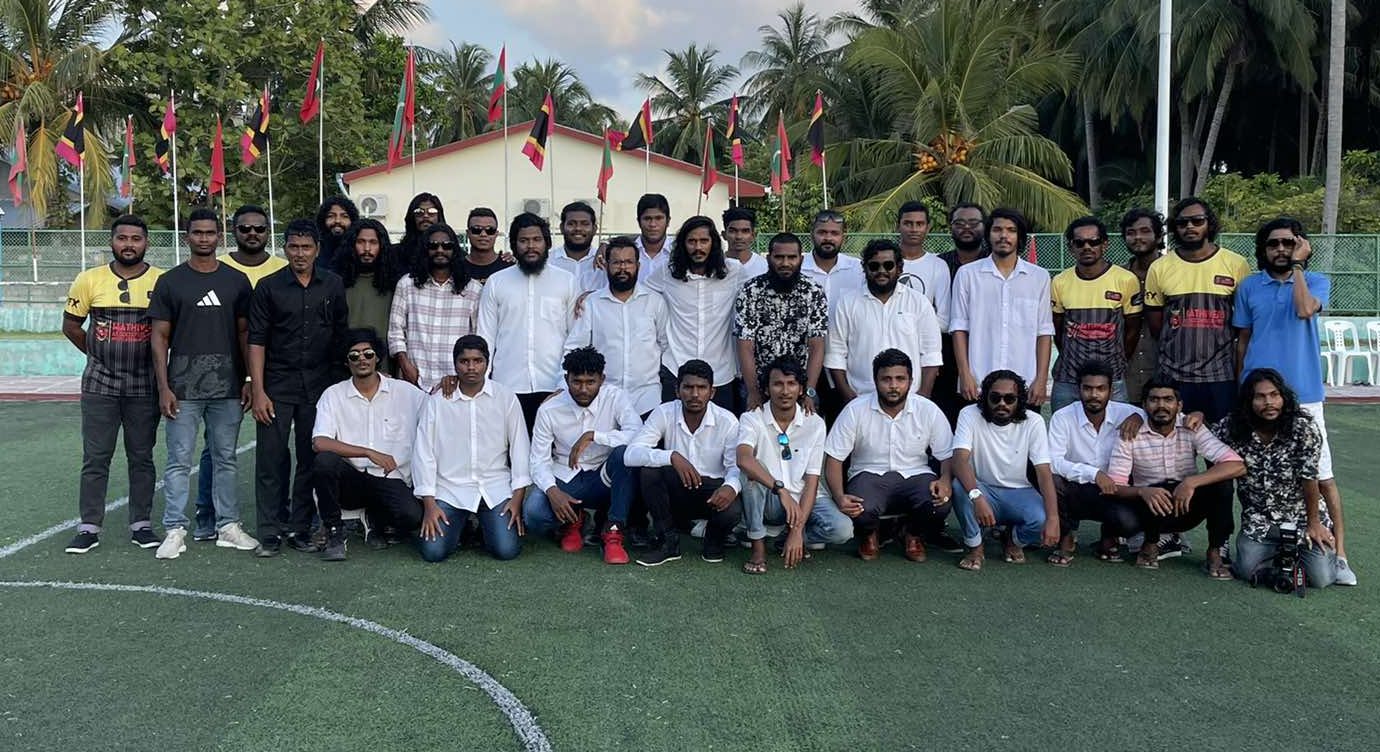 ޔޫ.އެސް.ސީ ފުޓްސަލް މުބާރާތަށް، މާރންސް އިން 2 ޓީމު ނެރެނީ
