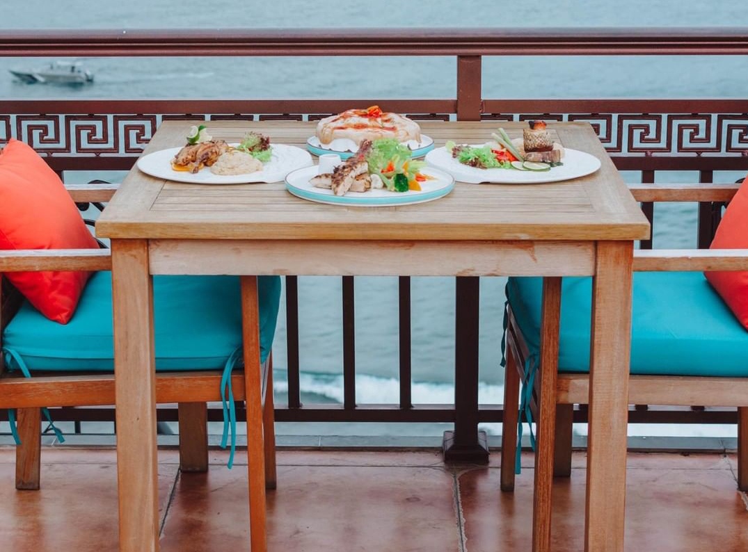 ޢަރަފާތު ދުވަހާއި ގުޅިގެން ހެޔޮ އަގެއްގައި ސްކައިފޯލްގައި ޚާއްސަ ރޯދަވީއްލުމެއް