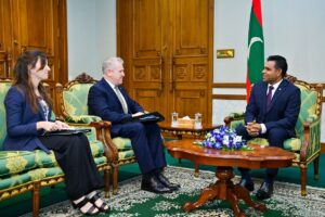 ނައިބު ރައީސްގެ އަރިހަށް އޮސްޓްރޭލިއާ ސަފީރު ވަދާއީ ޒިޔާރަތް ކުރައްވައިފި