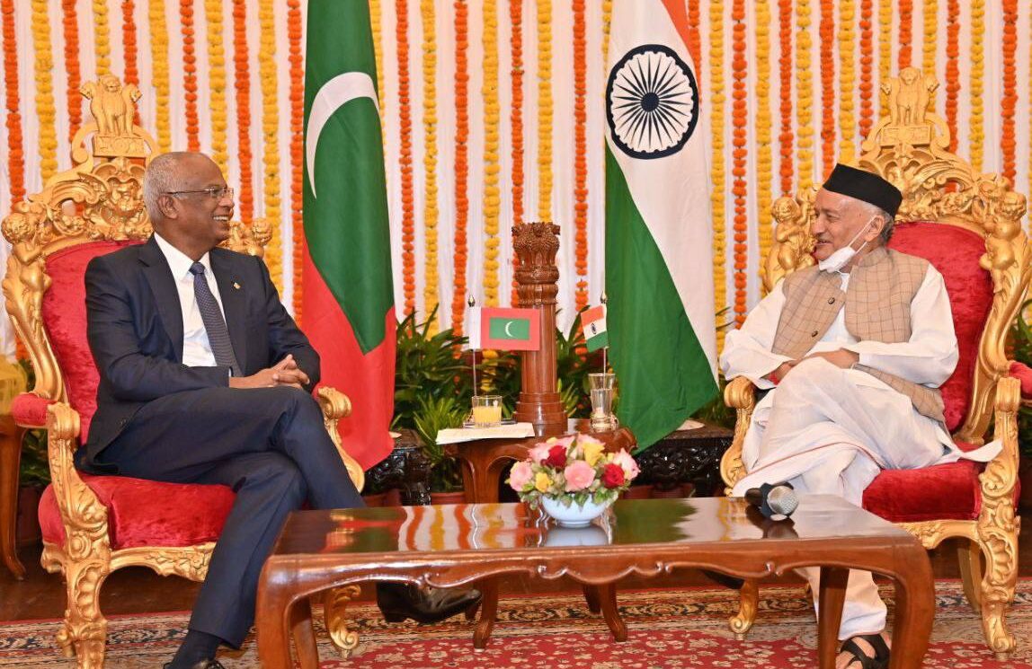 ރައީސާއި، ވަފުދަށް މަހަރަޝްތްރާގެ ގަވަރުނަރު ފަރިއްކޮޅެއް ދެއްވައިފި