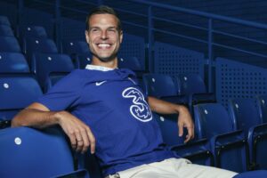 ޗެލްސީގެ ކެޕްޓަން އަޒްޕިލިކުއެޓާ ކޮންޓްރެކްޓް އާކޮށްފި