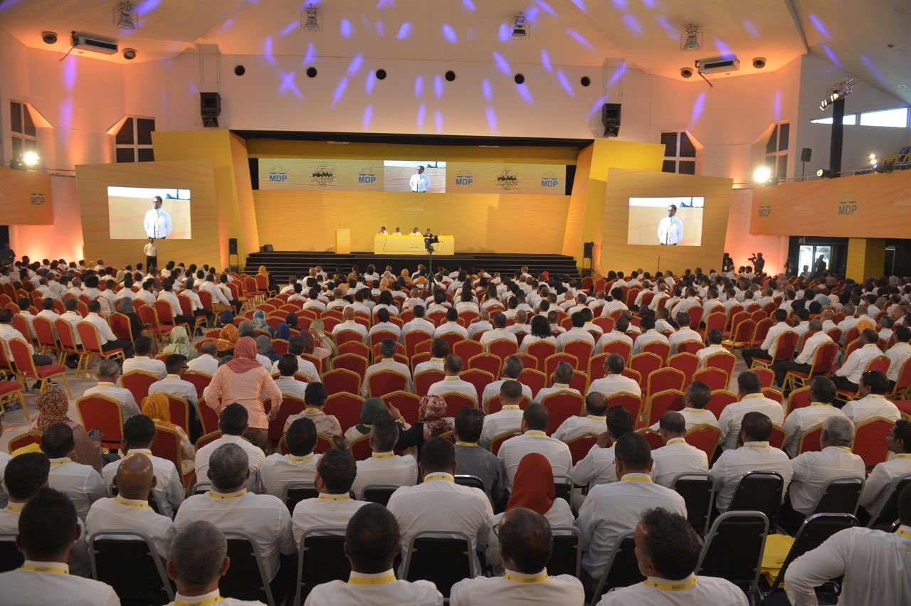 އެމްޑީޕީގެ އިސްލާމީ މަޝްވަރާ މަޖިލީހަށް މެމްބަރުން ނުލިބުމުން، ޝަރުތުތައް ދަށްކުރަނީ!