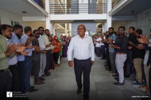 އެޗްޑީސީ މުވައްޒިފުންގެ ހިފެހެއްޓުމެނެތް ޝުކުރު ސުޚައިލްއަށް!