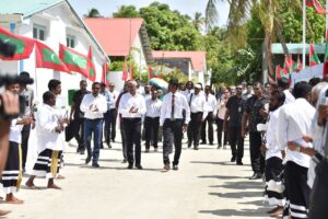 ރަތްމަންދޫއިން ރައީސަށް ހޫނޫ މަރުހަބާއެއް، ތަރައްޤީގެ ގިނަ މަޝްރޫޢުތަކެއް!