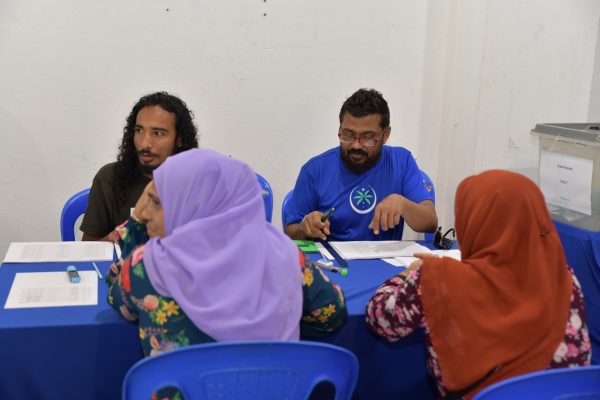 އެމްއެންޕީގެ އެތެރޭގެ އިންތިޚާބުތައް ބާއްވާ މަގްމާތަކަށް މީހުން އިންތިޚާބު ކޮށްފި