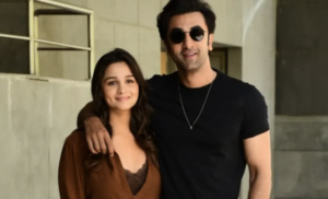 ރަންބީރާއި އާލިއާގެ ހަނީމޫނާއި ބޭބީމޫން އެކުގައި