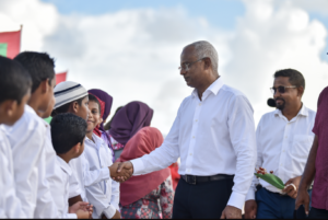 އުނދަގޫކޮށް ދުއްތުރާކޮށް، ކަންކަން ހުއްޓުވުމަށް މަސައްކަތް ކުރޭ، އެއީ ޚިޔާލު ތަފާތުވުމެއް ނޫން: ރައީސް