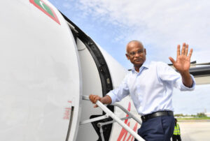 ރައީސް، މުލަކަތޮޅަށް ކުރައްވާ ދަތުރުފުޅު ފަށްޓަވައިފި