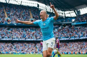 ހާލަންޑް ހެޓްރިކް ހަދައި ޕެލަސް އަތުން ސިޓީ މޮޅުކޮށްދީފި