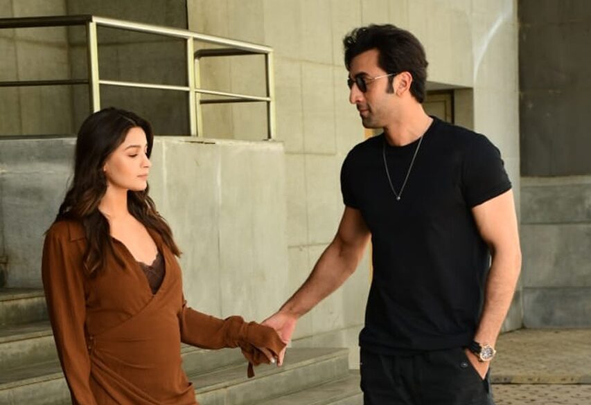 ބަލިވެ އިންކަން އިއުލާން ކުރި ފަހުން ފުރަތަަމަ ފަހަރަށް އާލިއާ ބަނޑު ދައްކާލައިފި