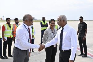 ތިލަދުންމަތީގެ ހަތަރު ރަށަކަށް ކުރައްވާ ދަތުރުފުޅުގައި ރައީސް ފުރާވަޑައިގެންފި
