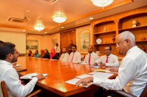 އޭދަފުށީގެ ތަރައްޤީއަށް އެންމެ މުހިންމު ކަންކަން ރައީސާއި ޙިއްސާ ކޮށްފި