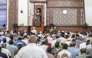 ޚިޔާލު ތަފާތުވާ ކޮންމެ މީހަކު ކާފިރުކޮށް، މުޖުރިމަކަށް ހަދައިގެން ނުވާނެ: ޚުތުބާ