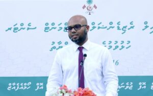 ނިޒާމެއް ނެތިގެން، އޮނިގަނޑެއް ނެތިގެން މަސައްކަތް ނުކުރެވި އޮތް ޒަމާން މާޒީވެއްޖެ: ނަޒީރު